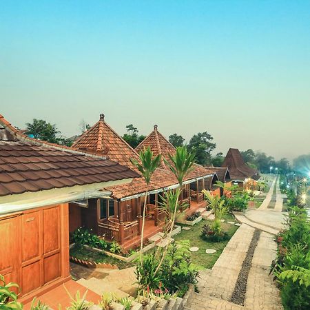 Navalia Villa Bedugul Bedugul  Exteriör bild
